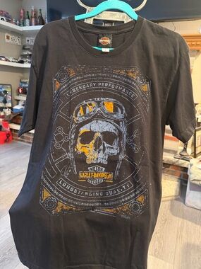 Harley-Davidson Black Short-Sleeve Skull Helmet Graphic Tee